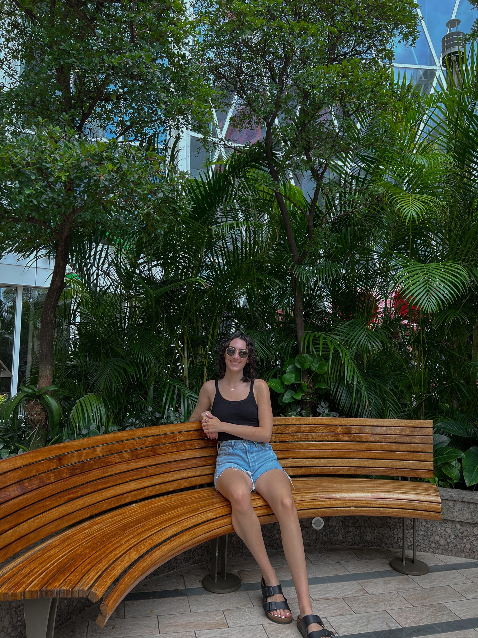 Reference: 5’7 118 lbs

Top is from H&M in a size XS

Shorts are from Levi’s in a size 25

Shoes are the Birkenstock Arizona in a size 39

Sunglasses are from H&M

#LTKfit #LTKSeasonal #LTKtravel