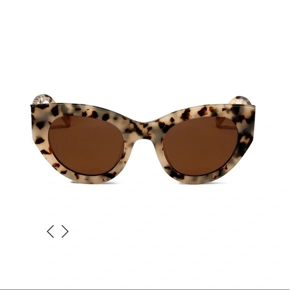 Eleventh Hour X Lauren Sorrentino “Out of office” | Poshmark