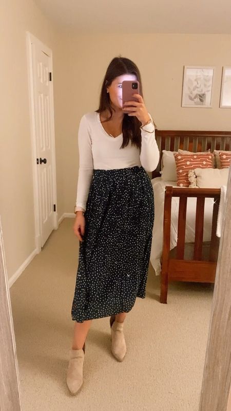 Pleated Amazon polka dot skirt Midi skirt work wear 

#LTKworkwear #LTKunder50 #LTKstyletip