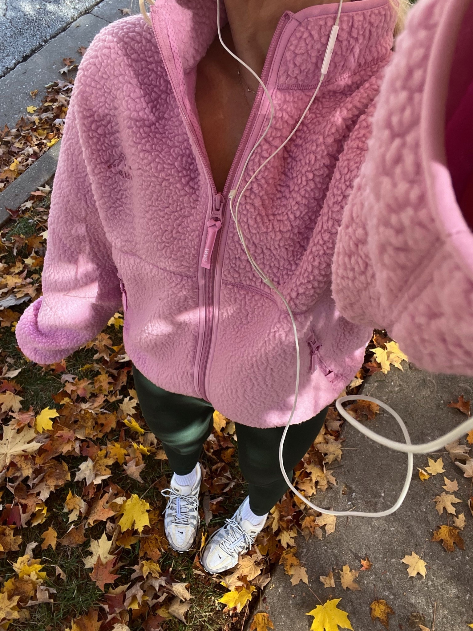 Lovee this new pink fleece! So cozy and the pink is so pretty🩷 wearing size small | Aritzia polartec 

#LTKSeasonal #LTKActive #LTKPetite