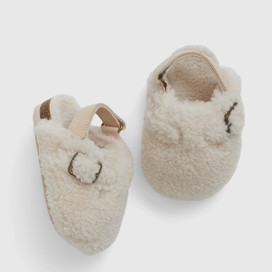 Baby Sherpa Clogs

fall baby fashion baby neutral baby haul neutral baby clothes birkenstock dupes

#LTKSeasonal #LTKHoliday #LTKbaby