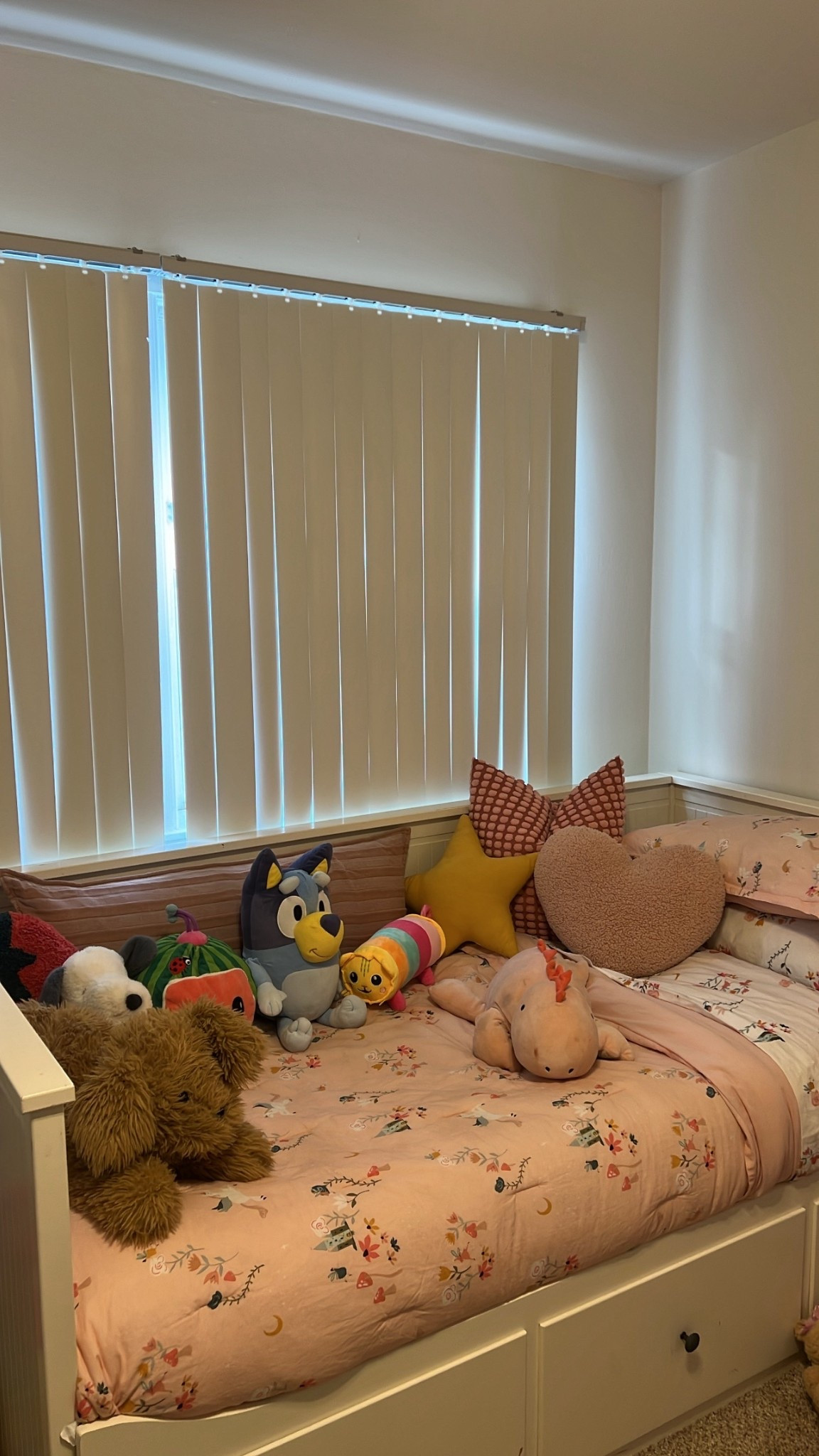 bed details 🛏️🍓💗