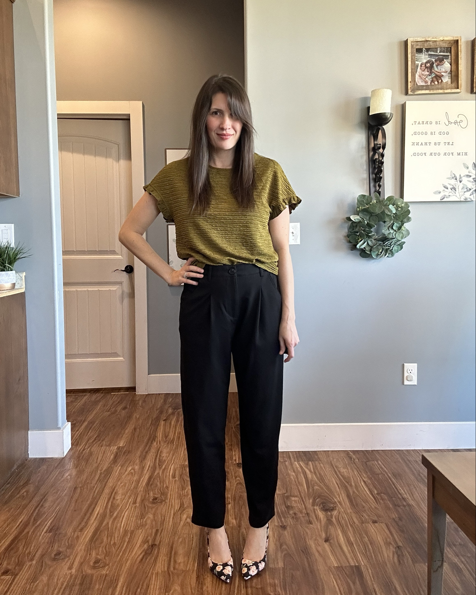 Work wear

#LTKSeasonal #LTKFindsUnder50 #LTKWorkwear