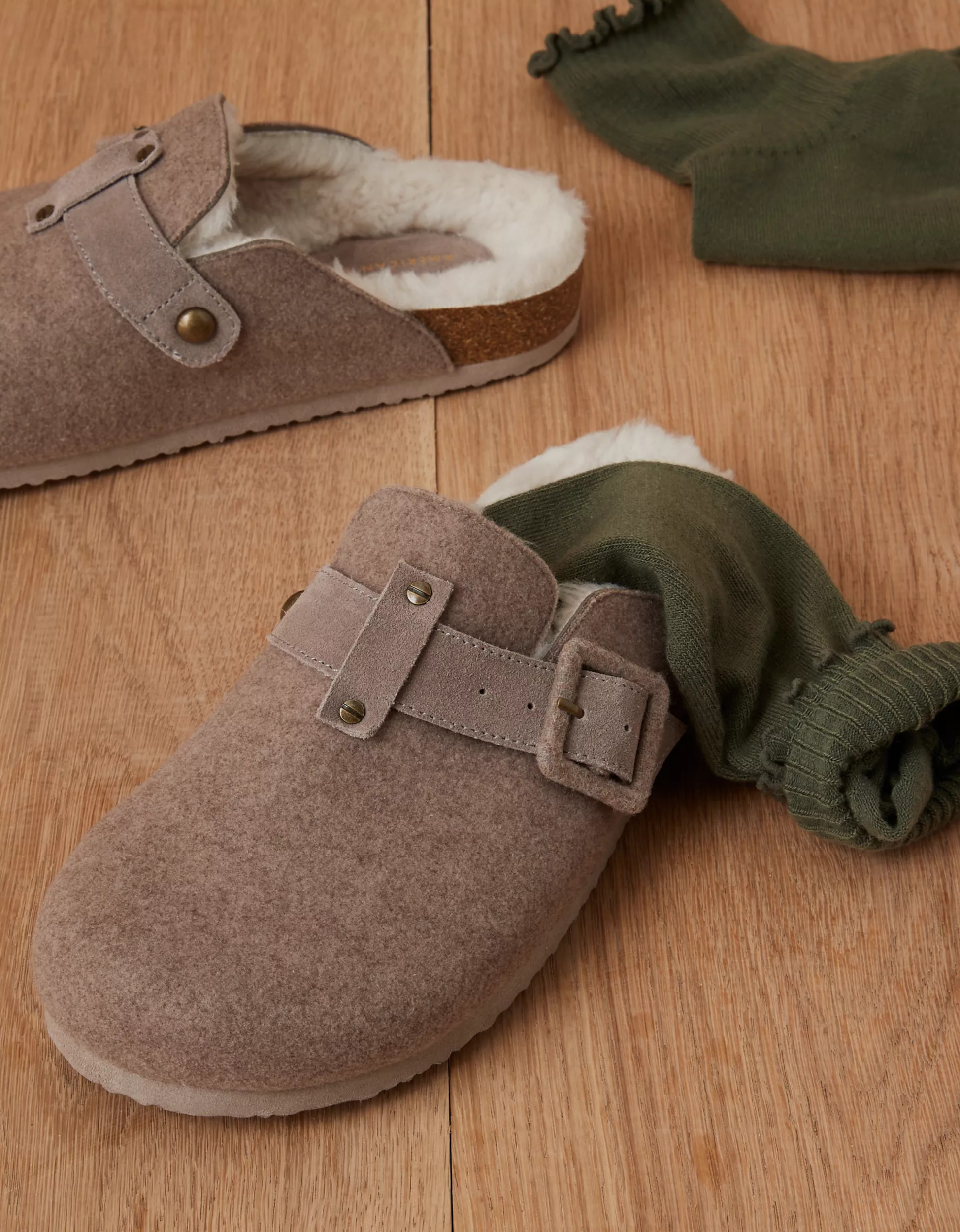 AE Felt Clog | American Eagle Outfitters (US & CA)