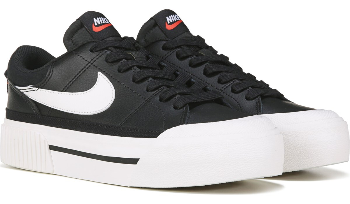 Nike | Famous Footwear