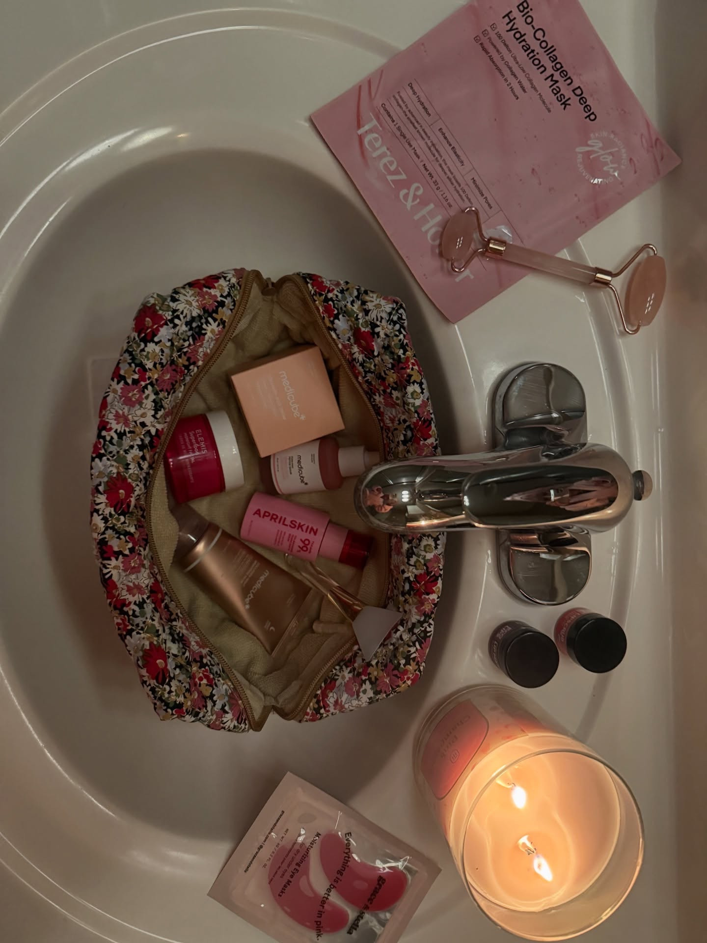 ‘twas the night before … 💖🕯️🧖🏻‍♀️💆🏻‍♀️💅

@moon.nude dc: ANISHA15
@yesstyle dc: ANISHA1
@medicube_global_official #medicube #medicubeskincare #medicubeambassador

#LTKselfcare #LTKBeauty