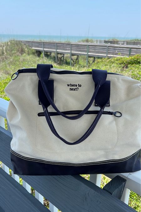 SALE ‼️ Canvas weekender bag! Doubles as a beach bag with water proof  lining!


#LTKSaleAlert #LTKTravel
