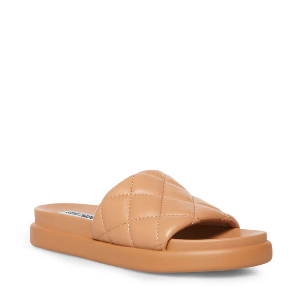 ABELL TAN | Steve Madden (US)