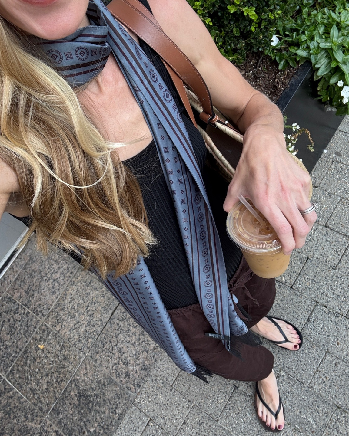 Monday OOTD ✨ S tank, XS JCrew cotton pants, Madewell sandals TTS. Linked similar for all! 


Fall transition outfit, early fall outfit, summer to fall outfit, Jcrew luna pants, jcrew fall, thong sandals, black thong sandals, madewell fall, h&m fall, hm fall, fall scarf, silk scarf, summer to fall transition outfits, casual fall outfits, casual early fall outfits

#LTKgrwm #LTKootd #LTKSeasonal