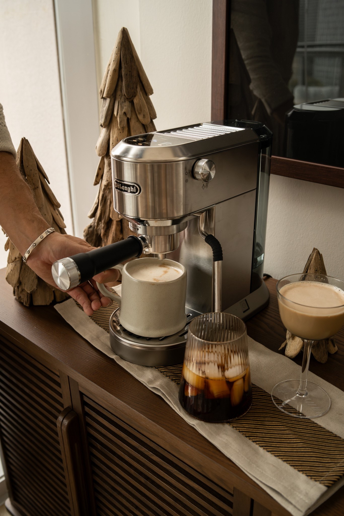 Small (less than 6 inches wide!) coffee machine that’s great for gifting. Makes coffee shop results for cold brew, iced or hot lattes and espresso for martinis. ✨

#LTKCyberWeek #LTKHoliday #LTKGiftGuide