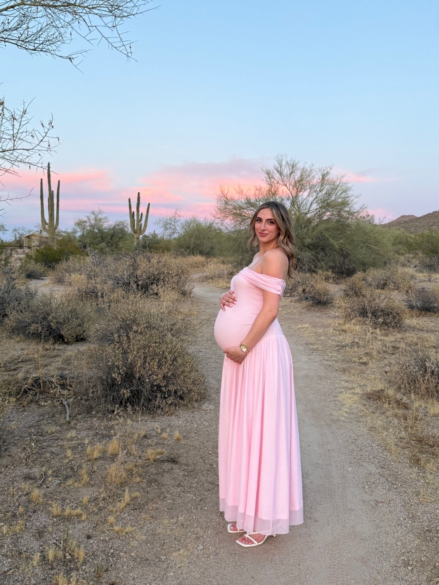 Second outfit I wore at my maternity shoot from Amazon! 💖🤰so perfect for a maternity shoot or even baby shower!!!

8.5 months pregnant and wearing a size Medium

#babyshowerdress #maternityshoot #maternitydresss #pinkmaternitydress

#LTKBump