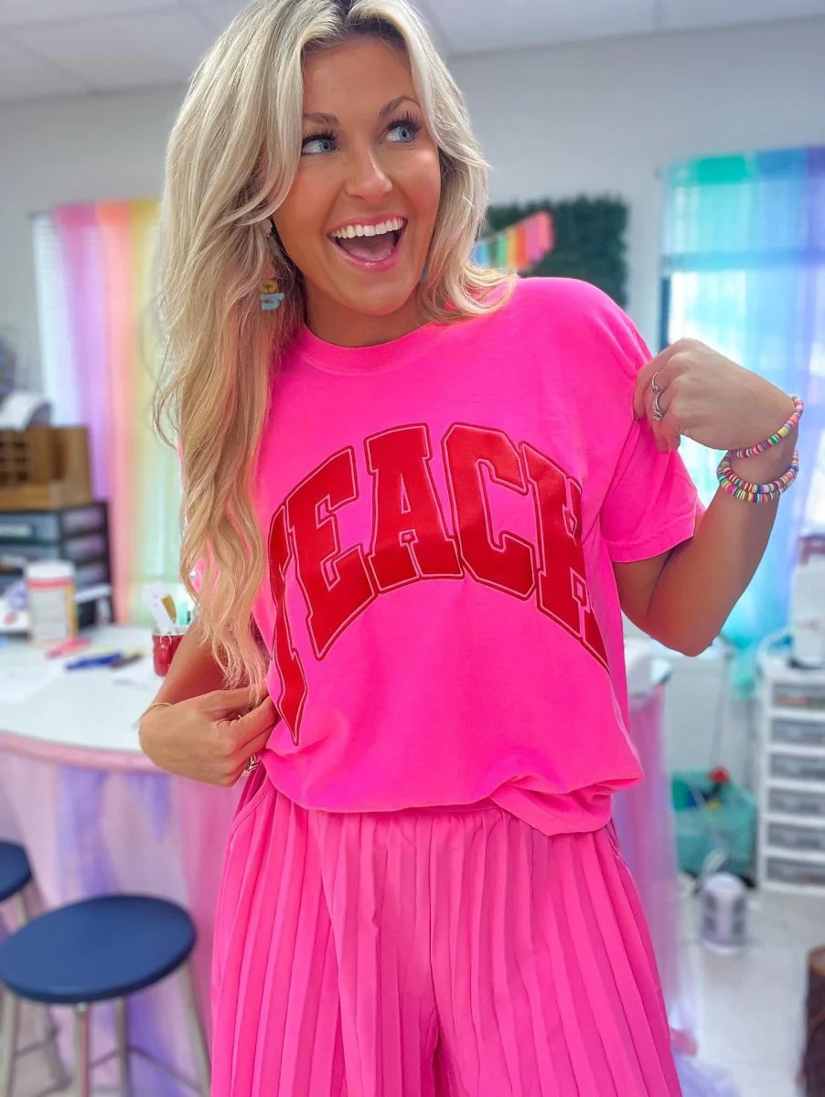 'Teach' PUFF T-Shirt | United Monograms