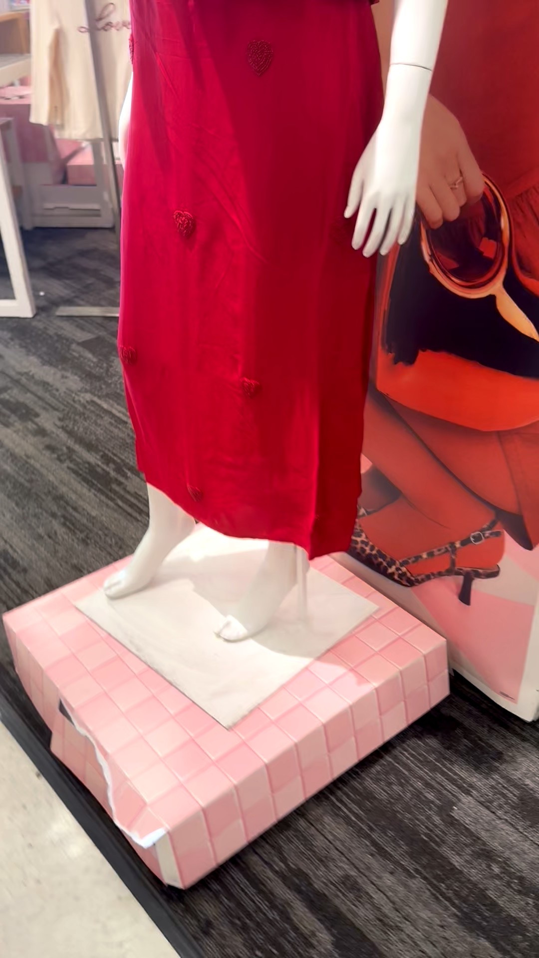 The women’s clothes and accessories at @Target Target for Valentine’s Day are fire this year! So many cute options. My personal favorite is the heart print sweater top. What’s yours?

Target finds, Valentines Outfits, Women’s outfits, red outfits, heart print

#LTKPlusSize #LTKSeasonal #LTKValentine