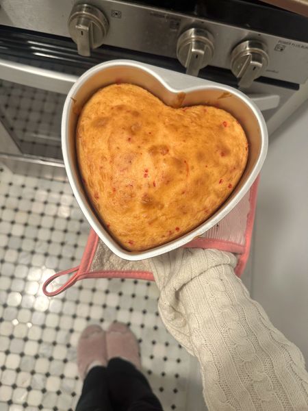 Heart shaped cake pan

#LTKfamily #LTKparties #LTKhome
