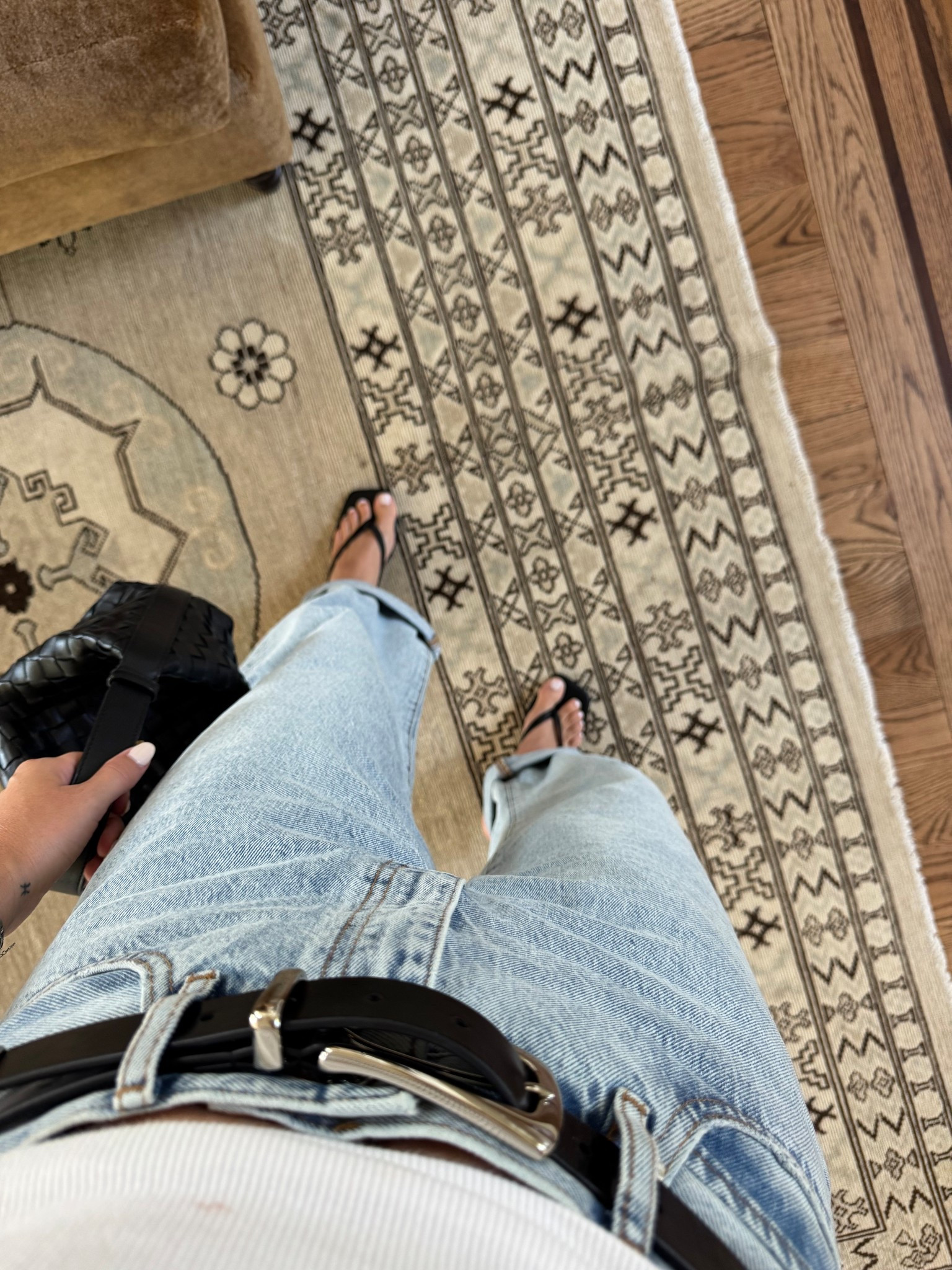 These bubble jeans on repeat 🩵

#LTKShoeCrush #LTKStyleTip