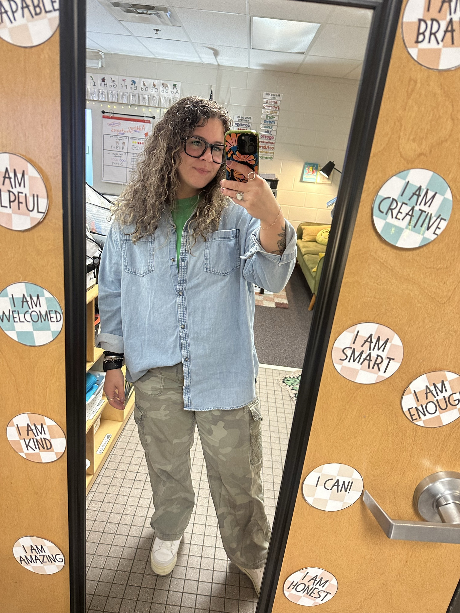 Teacher outfit // teacher ootd // teacher fit // kindergarten teacher // midsize 