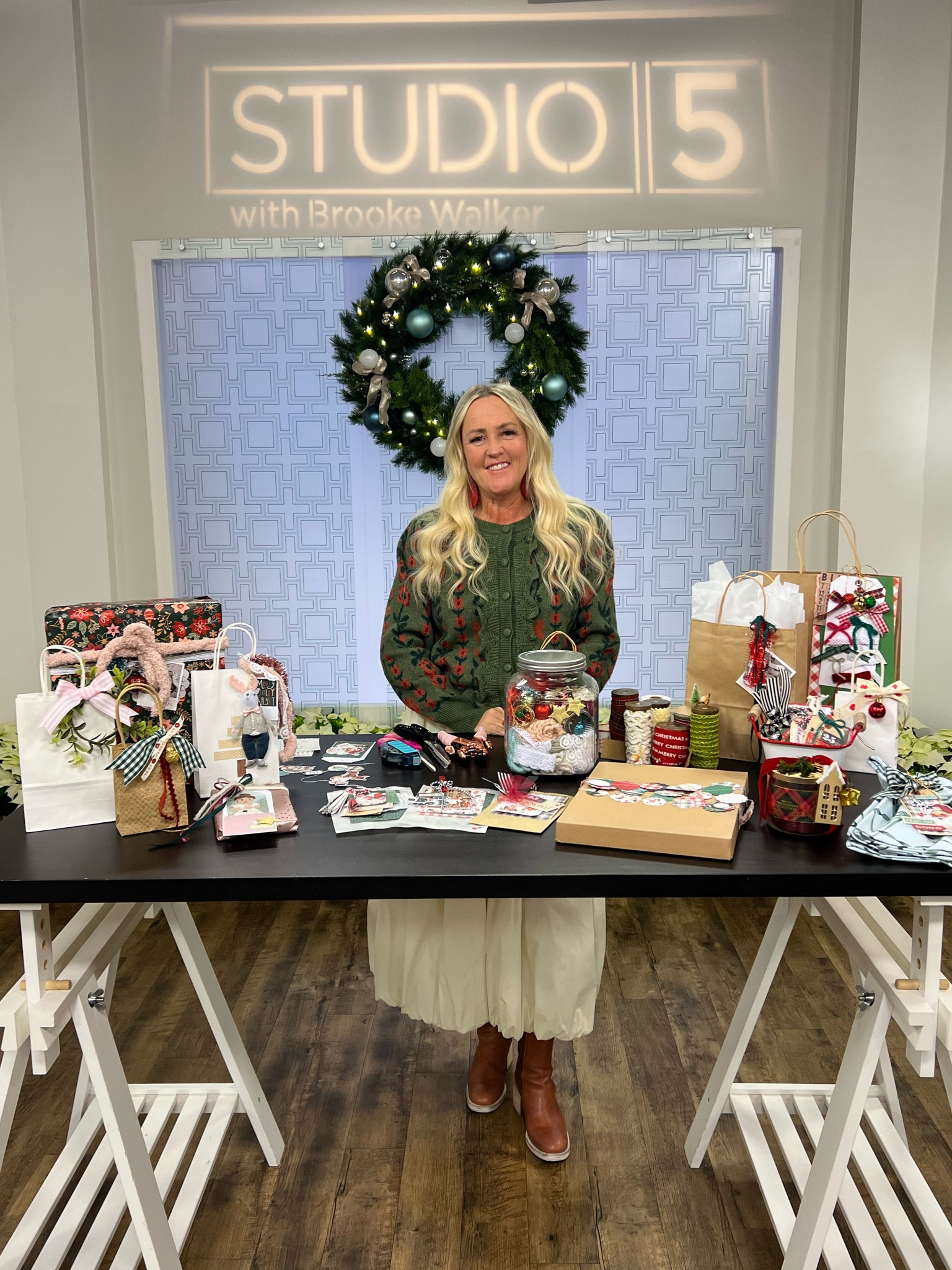 A fun stop by my local television station to share some gift topping tips! Lots of questions about my outfit so thought I’d share here! I love it for the holidays, but it’s more rust than red so you can wear it before & beyond the season! 😍
.
The sweater is available at Mod Boutique. They aren’t listed, so here is my referral link-the Kaylee floral ruffle cardigan:

https://i.refs.cc/CjOuYMaj?smile_ref=eyJzbWlsZV9zb3VyY2UiOiJzbWlsZV91aSIsInNtaWxlX21lZGl1bSI6IiIsInNtaWxlX2NhbXBhaWduIjoicmVmZXJyYWxfcHJvZ3JhbSIsInNtaWxlX2N1c3RvbWVyX2lkIjozODEyOTMzOTJ9

Merry Christmas! 

#LTKFindsUnder100 #LTKHoliday #LTKOver40