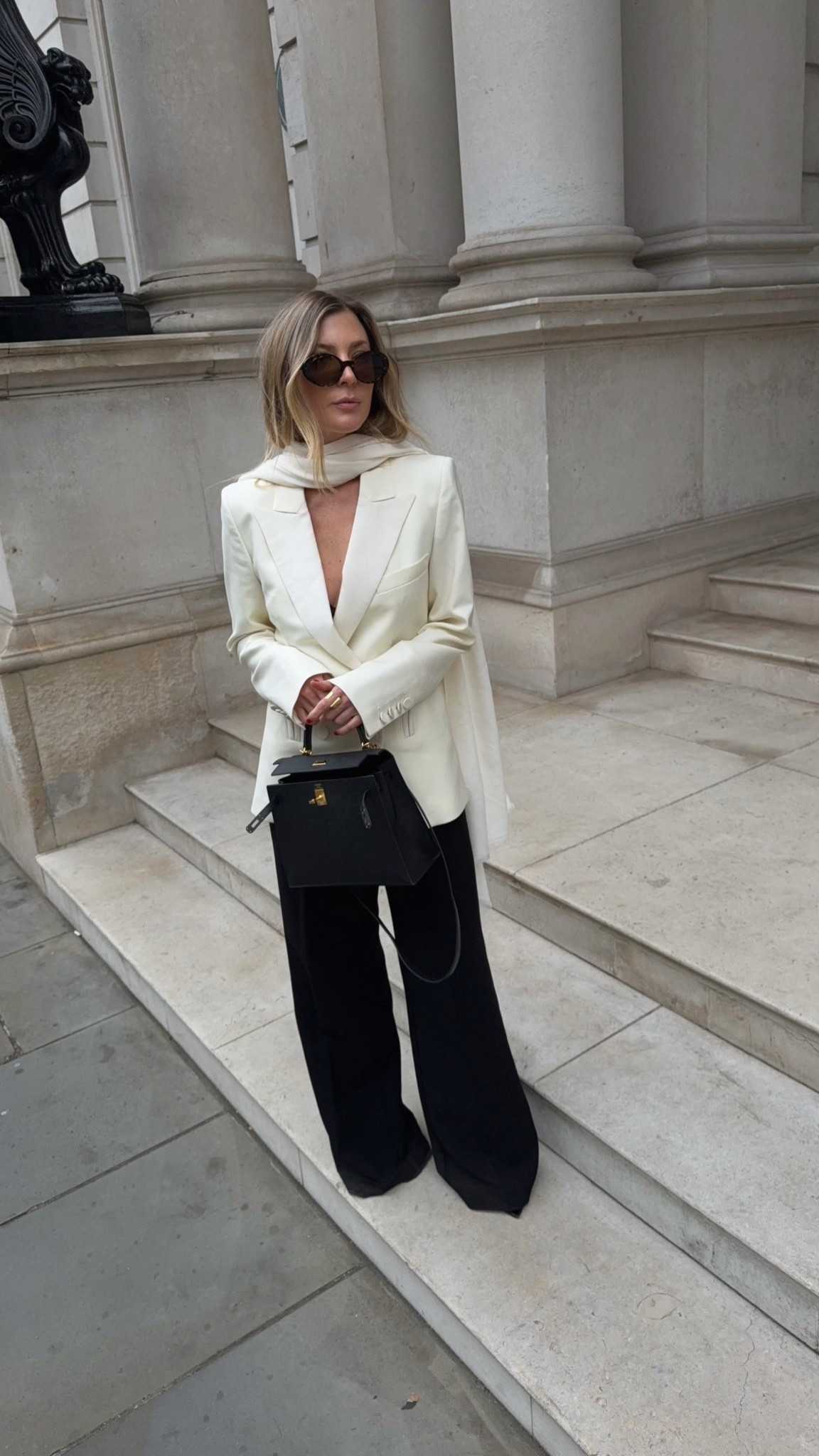 Weekend lunch look


#LTKluxury #LTKautumn #LTKstyletip