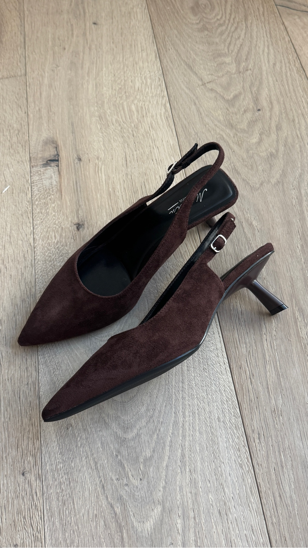 Amazon kitten heels
True to size - comfy with cushion


#LTKNYFW #LTKFindsUnder50 #LTKFallSale