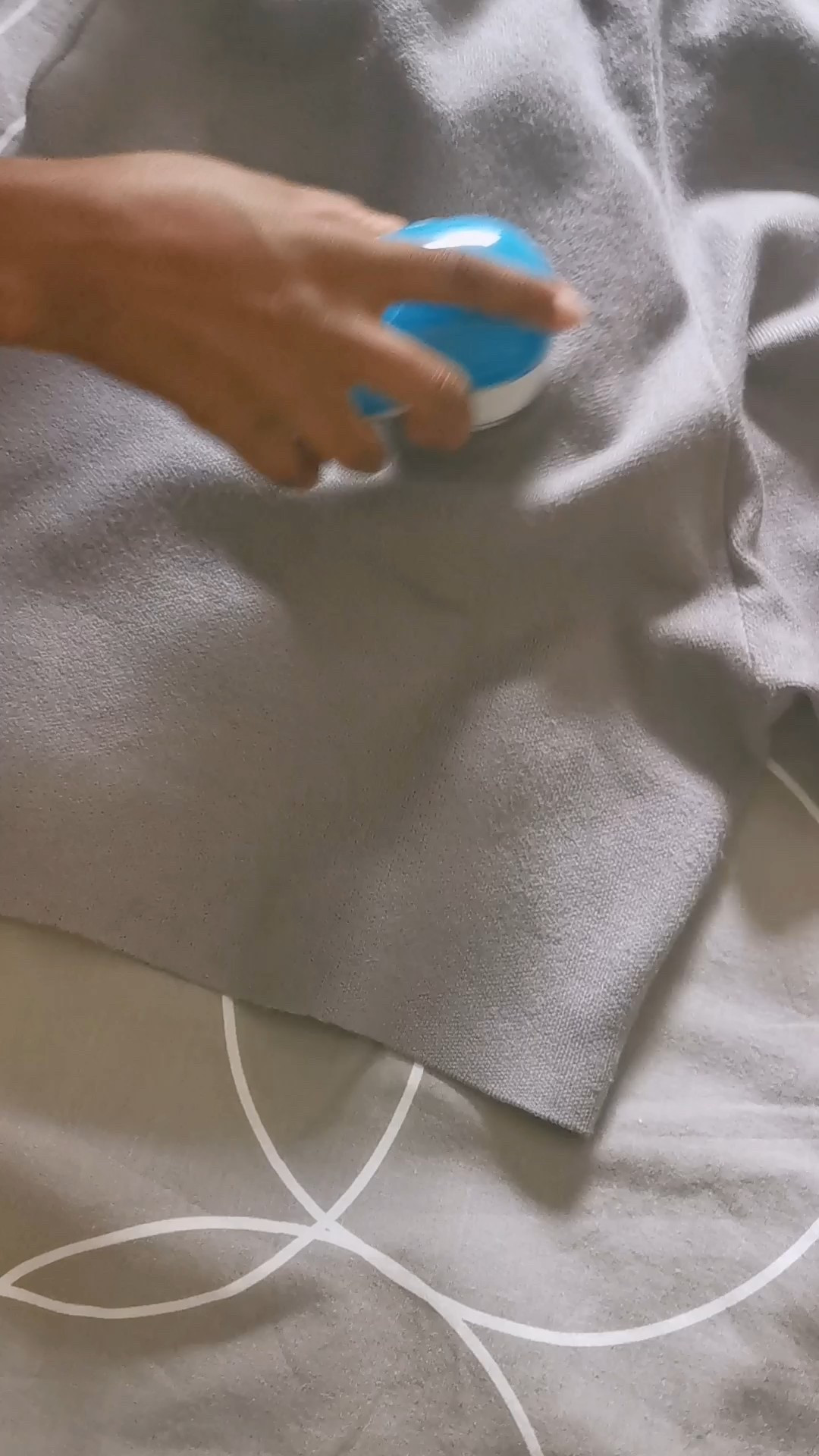 L’appareil anti-bouloches à se procurer pour entretenir ses vêtements #amazonfinds 

#LTKfrance #LTKhome #LTKstyletip