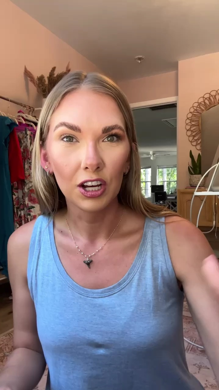 I’m sharing my eye makeup tutorial! It’s super simple, but I’ve been getting a lot of questions on how i do my makeup so wanted to share! My biggest tip is using a good brush, and i couldn’t say better things about this DIBS double sided brush!! 

#LTKBeauty #LTKFindsUnder50 #LTKFindsUnder100