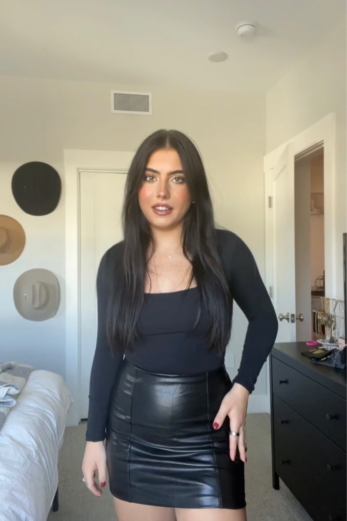 the perfect leather skirt for fall 🖤🍂

#LTKSeasonal