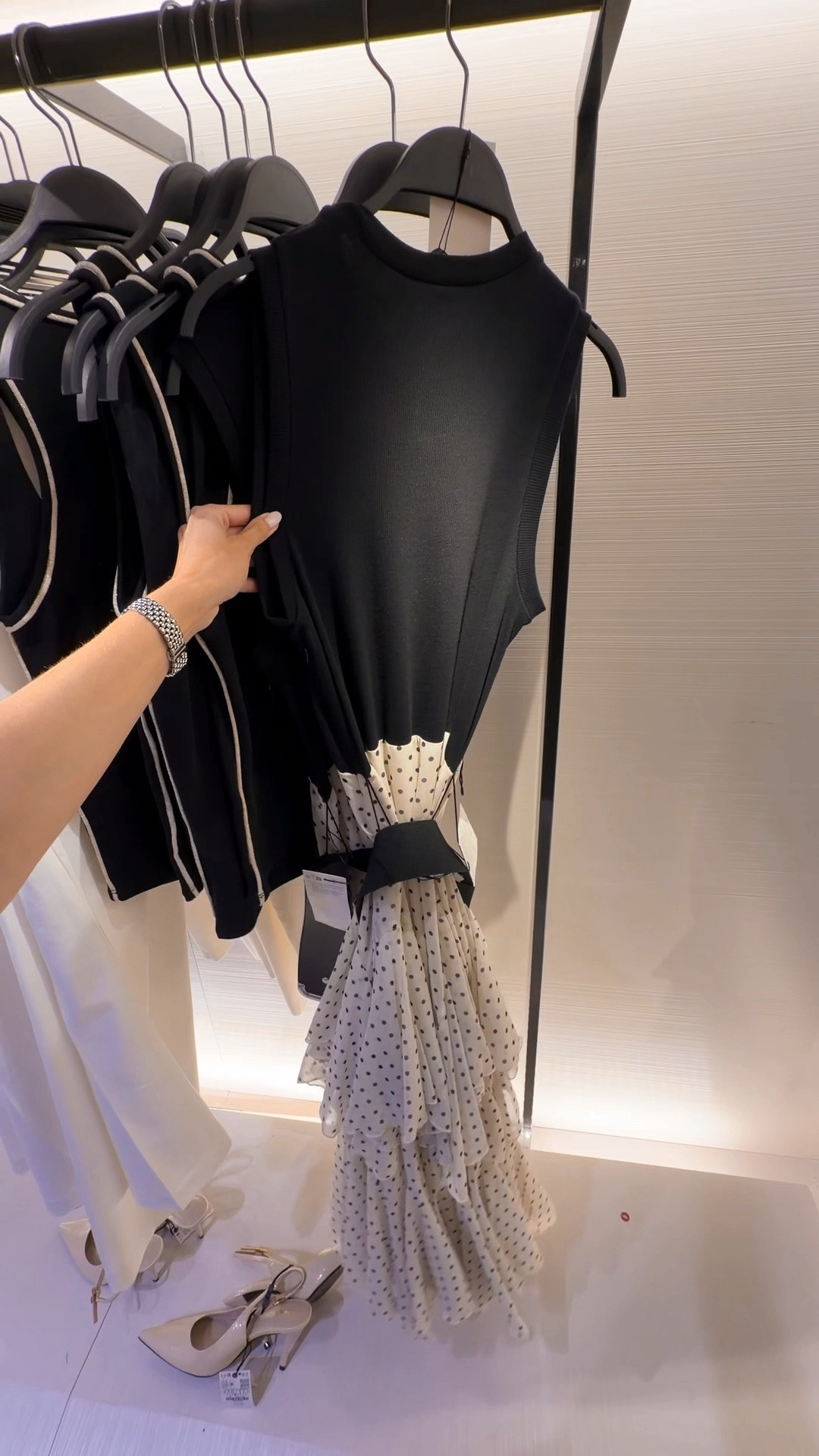 Zara is SO good right now and these pieces are giving contemporary ’90s in the best way. I’m OBSESSED. 🤎 So much potential for fall looks! #zaranewin #zarastyle #zarahaul

#LTKgrwm #LTKdayinmylife #LTKootd