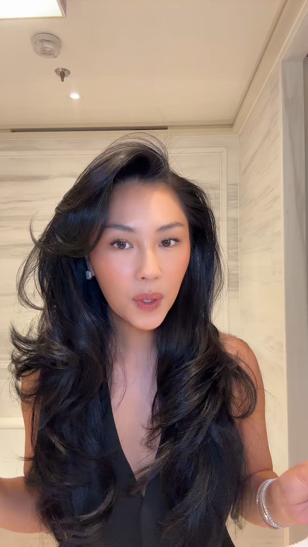 Thermal brush I forgot how much I loved!  

#LTKStyleTip #LTKFindsUnder100 #LTKFindsUnder50