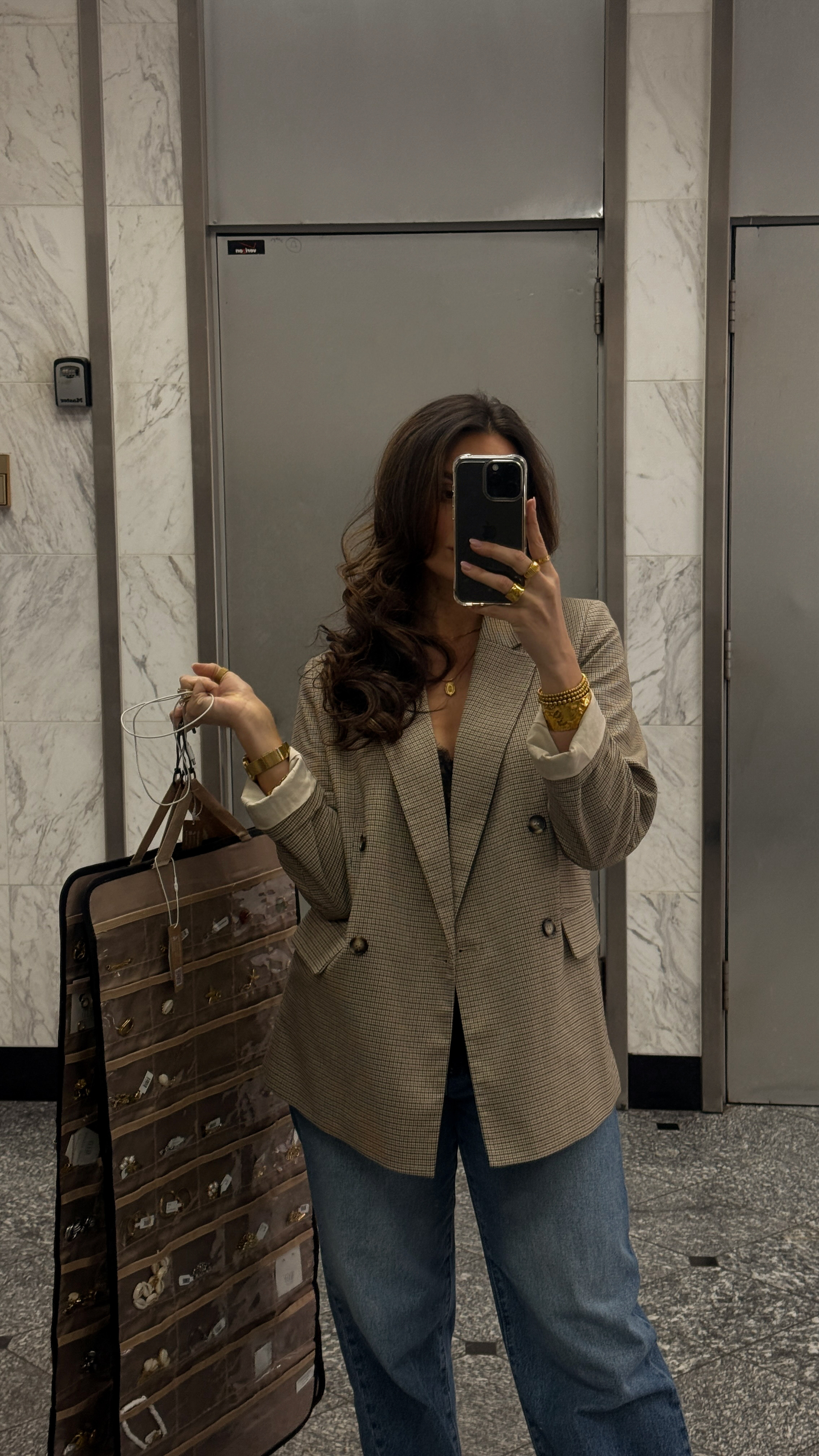 2 ALCO photo shoots in one week?! Y’all this launch is gonna be soooo good 👀 😮‍💨😮‍💨

#LTKdayinmylife #LTKWorkwear