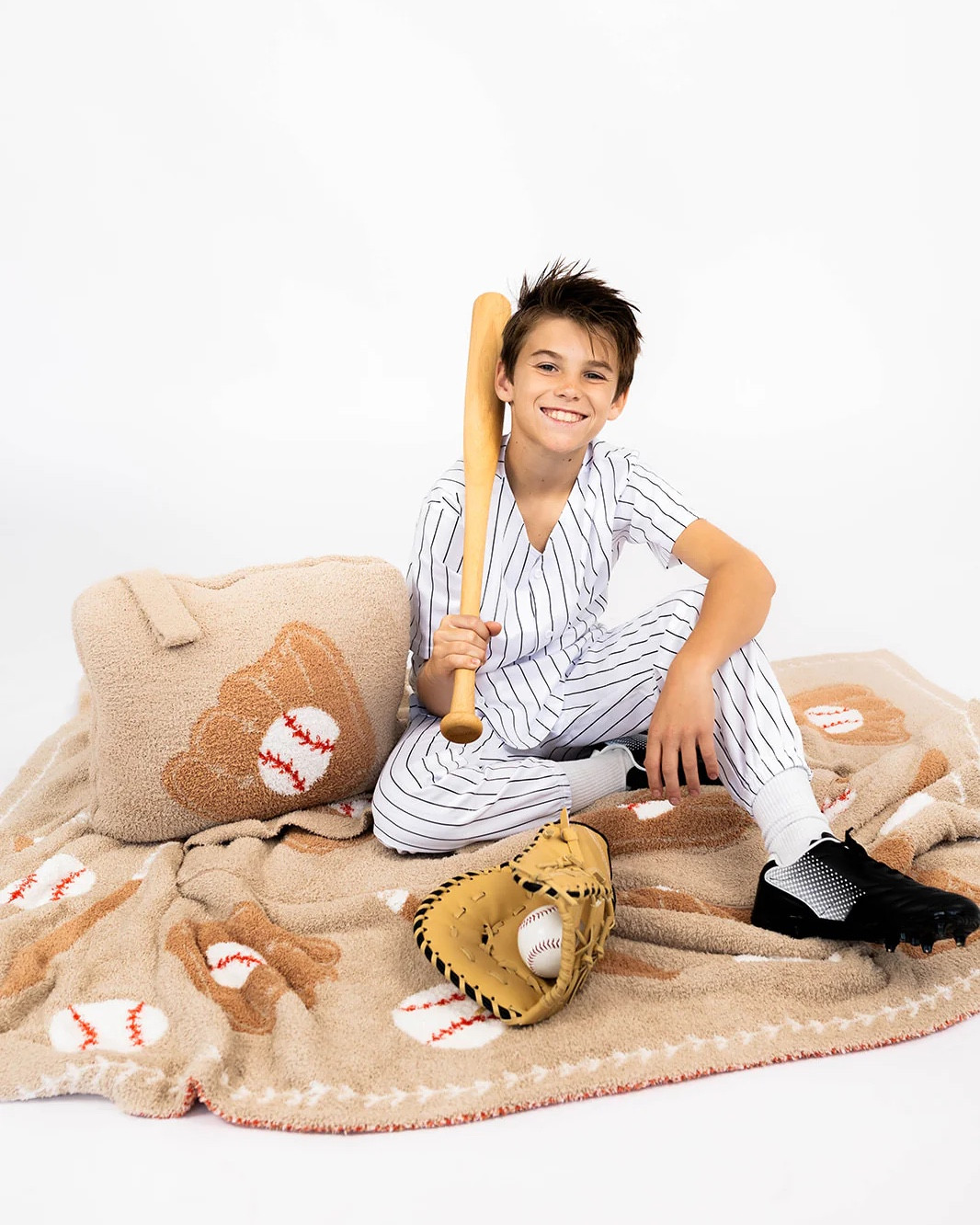 Baseball quillow!! New staykation coming 9.26.25 !!

#LTKSeasonal #LTKActive #LTKTravel