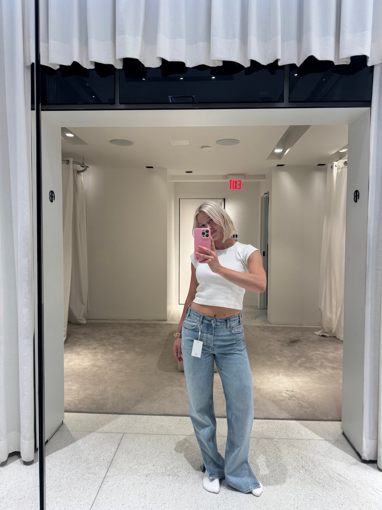 Jean shopping!! the roy from anine bing, wearing a 27 here 

#LTKdayinmylife #LTKootd #LTKfitnessgoals