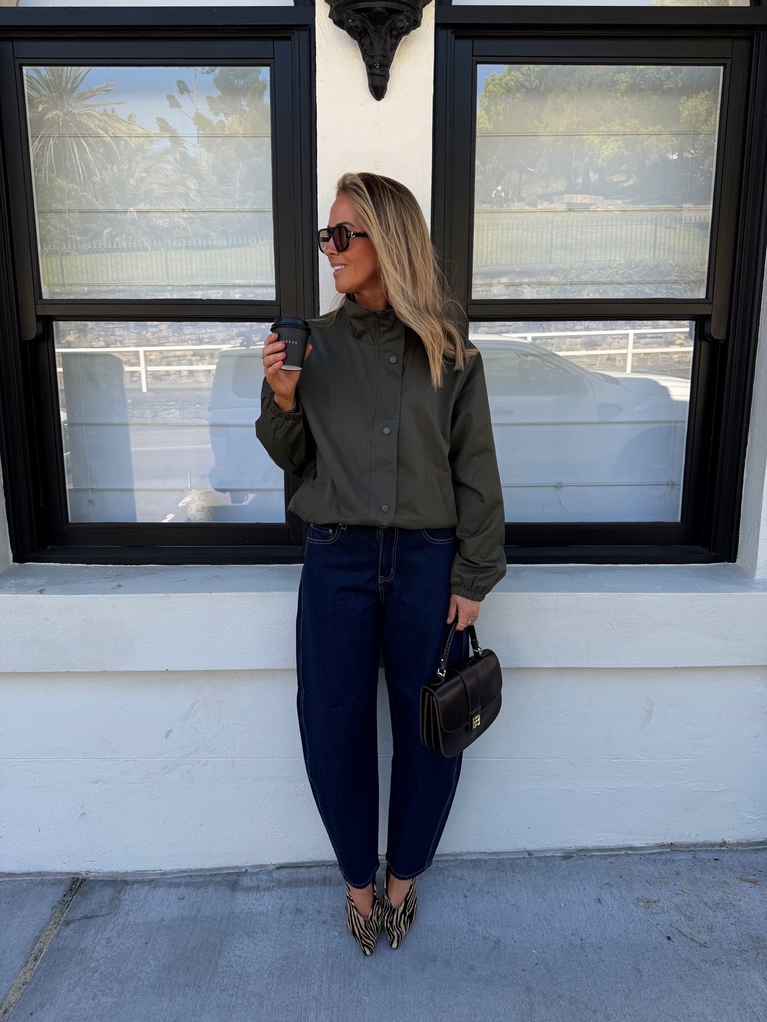 A moment for the shoes.
Outfit: from Marlow
Jeans: size 10
Jacket size M