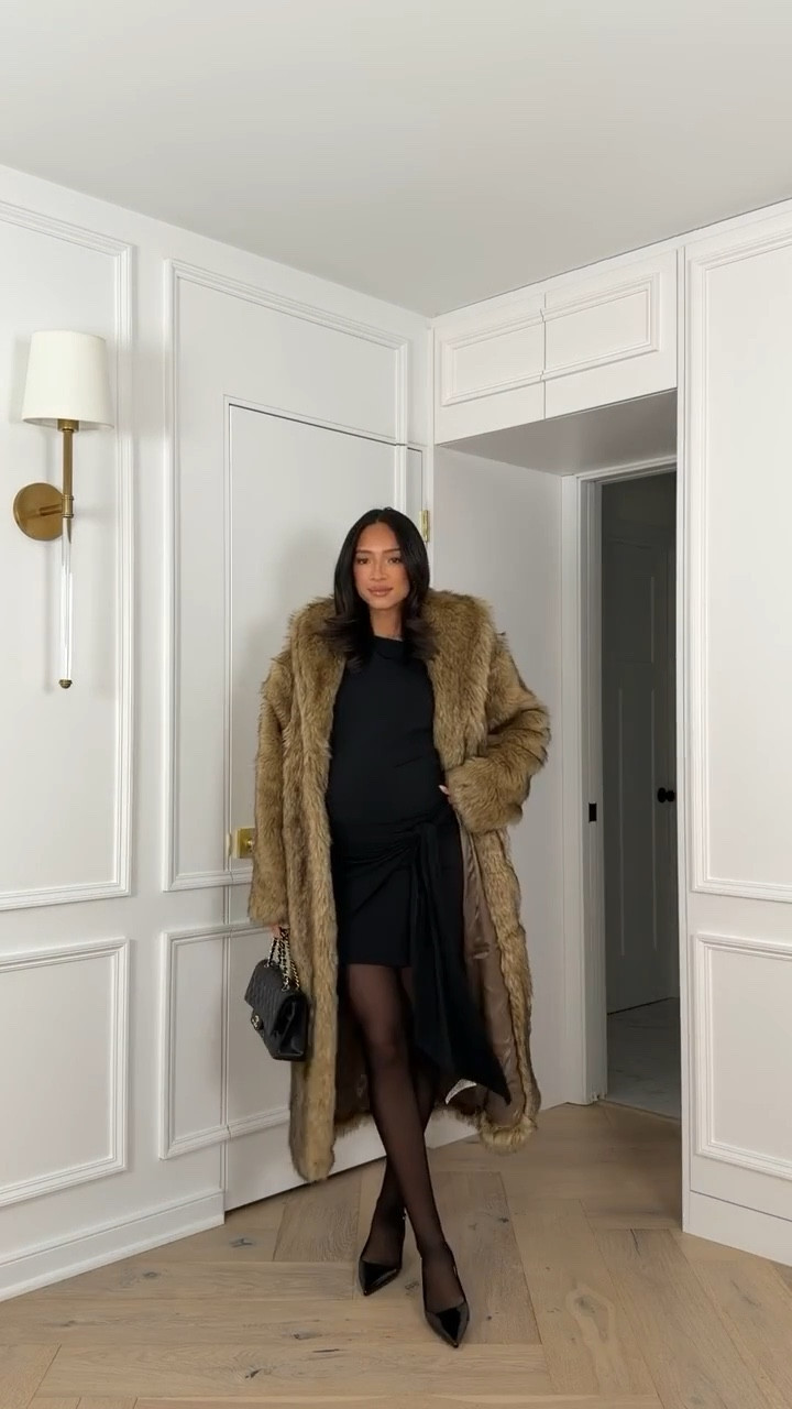 Use code AFNENA for an extra 15% OFF Abercrombie! Their Cyber Monday sale is happening now 25-50% off everything!! Sizing details below 👇🏽

Brown cardigan - M
Sequin skirt - M 
Black mini dress - S 
Faux fur coat - M
Cream sweater - L
Baggy jeans - 29 long (sized up for the bump) 
Cream faux fur coat White- M 
Sequin dress - M (could have used a small)
Black long sleeve- S
Bootcut jeans - 29 long (sized up for the bump)
Suede coat - M 

Holiday outfit 
Holiday party outfit 
Winter outfit 
Winter fashion
Abercrombie code
Abercrombie sale 

#LTKCyberWeek #LTKHoliday #LTKSaleAlert