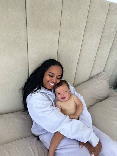 The new lemme merch is so soft and cozy! Perfect for lounging in the house with Zai 😍🩷

Sweat suit - matching set - cozy - midsize 

#LTKMidsize #LTKStyleTip