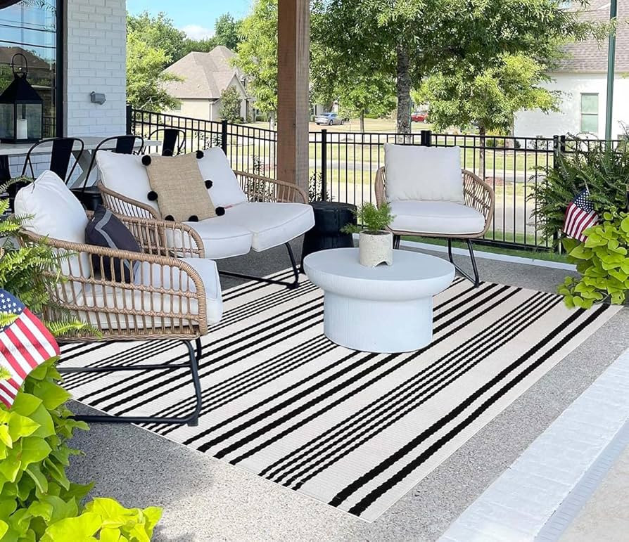 Black and White Outdoor Patio Rug 4' x 6' Hand-Woven Cotton Reversible Striped Washable Rug Indoo... | Amazon (US)
