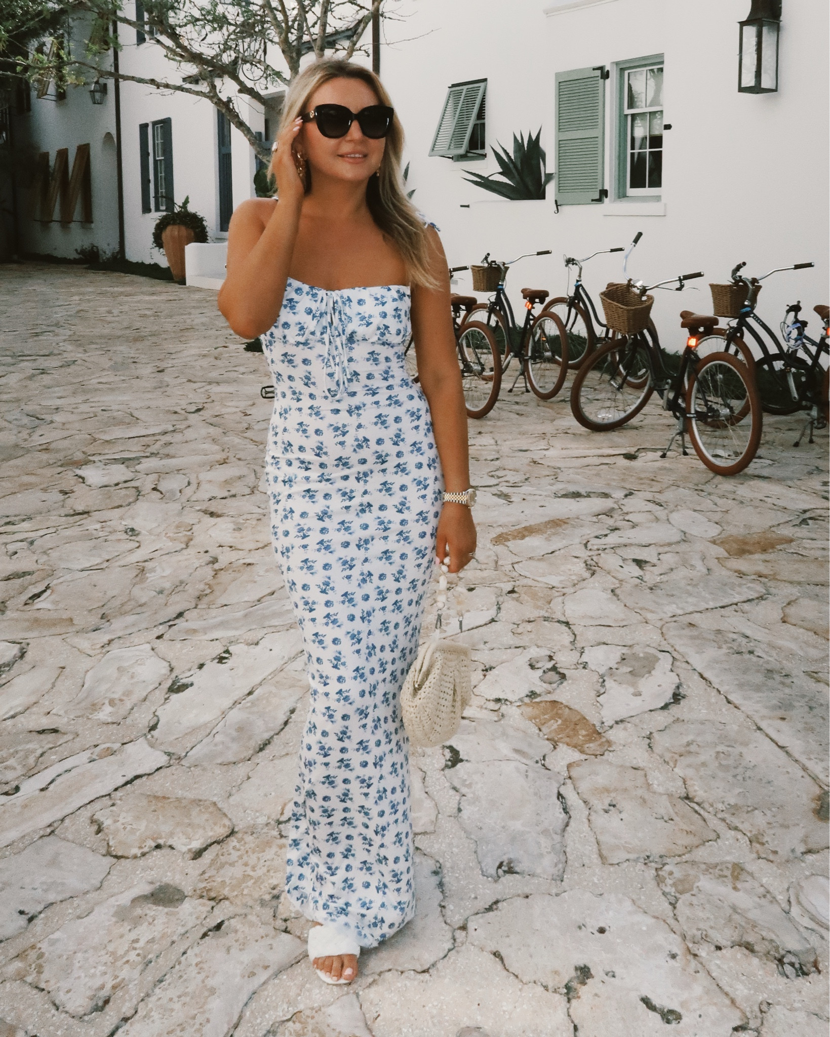 One of my all time favorite dresses .
Always get compliments on it. Super stretchy and soft.
Wearing small
#dress #maxi #spring #summer


#LTKWedding #LTKootd #LTKgrwm