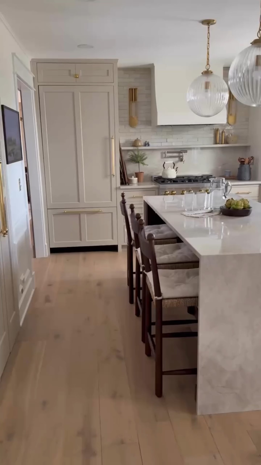 Cottage kitchen layout of my dreams 

#LTKHome #LTKStyleTip