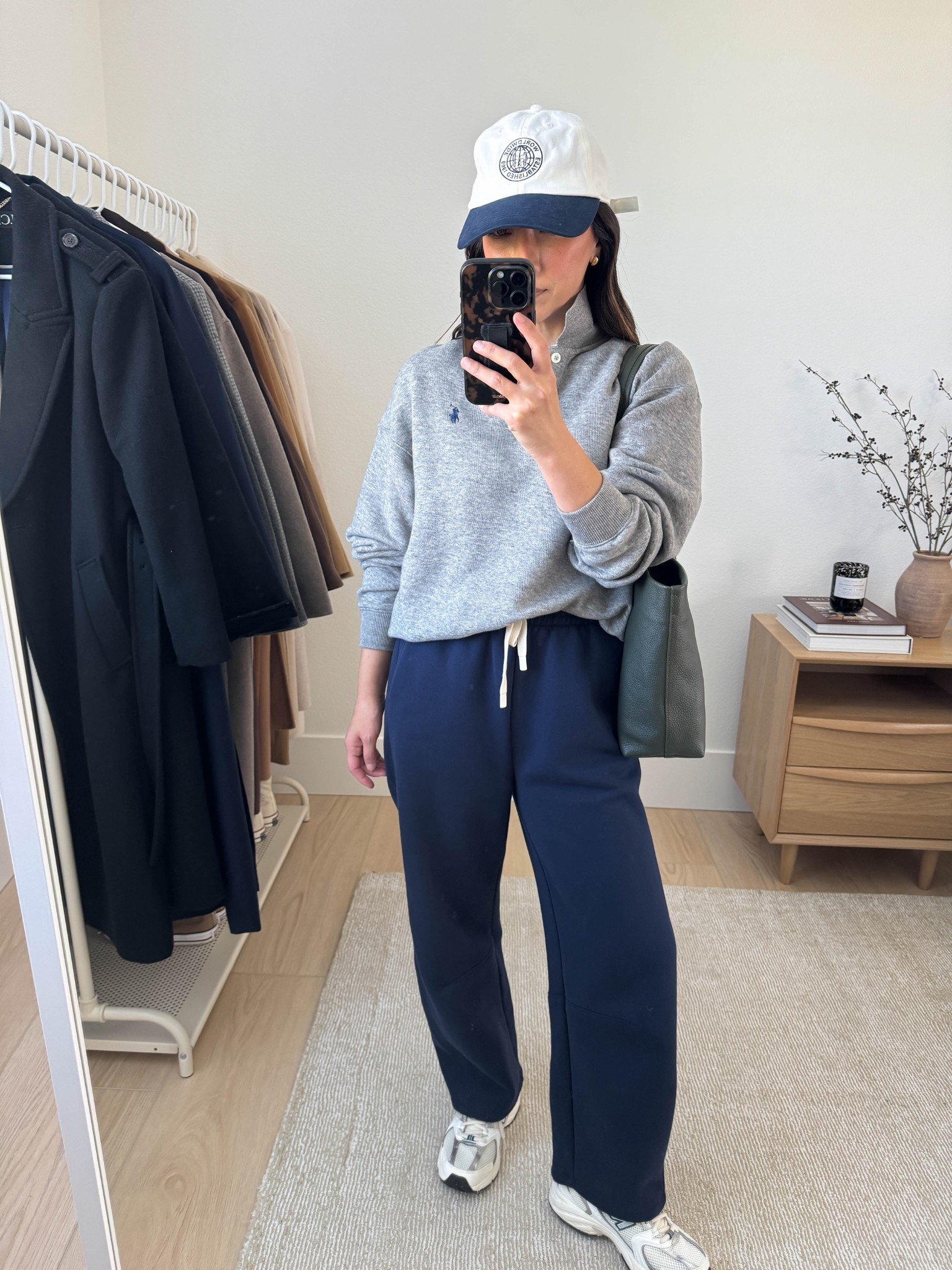 2025 bestseller: Everlane barrel sweats. 

These are so comfy and cozy. Love how they fit petites at full length. I sized up, but you don't need to. Comfy high rise and great for my life. 

Polo Sweatshirt small
Everlane barrel sweats small
New Balance 530's womens 6
Cuyana Easy Tote small Green
Gap hat

Petite style

