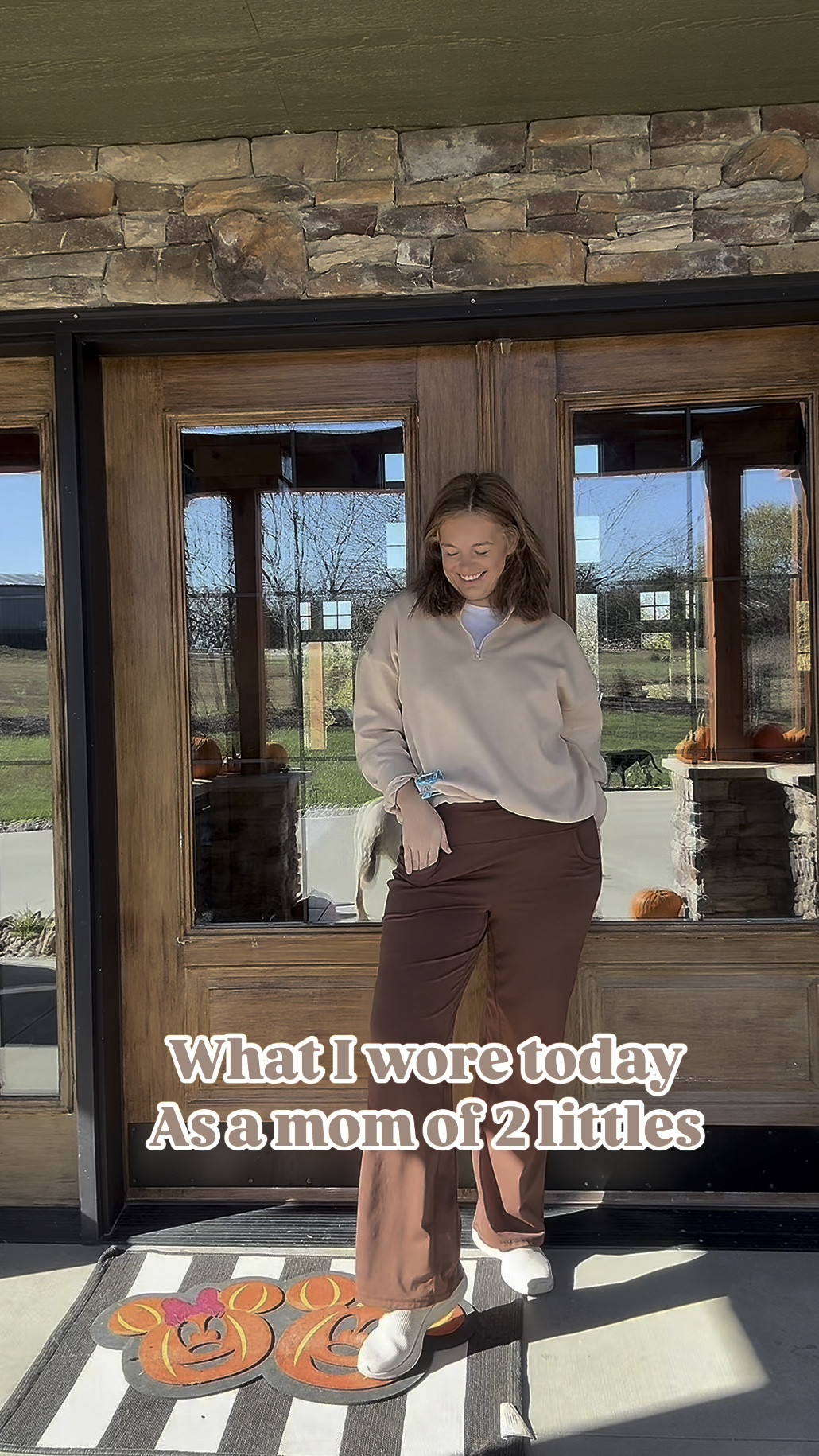 Travel outfit, thanksgiving outfit, lounge outfit, sneakers

#LTKMidsize