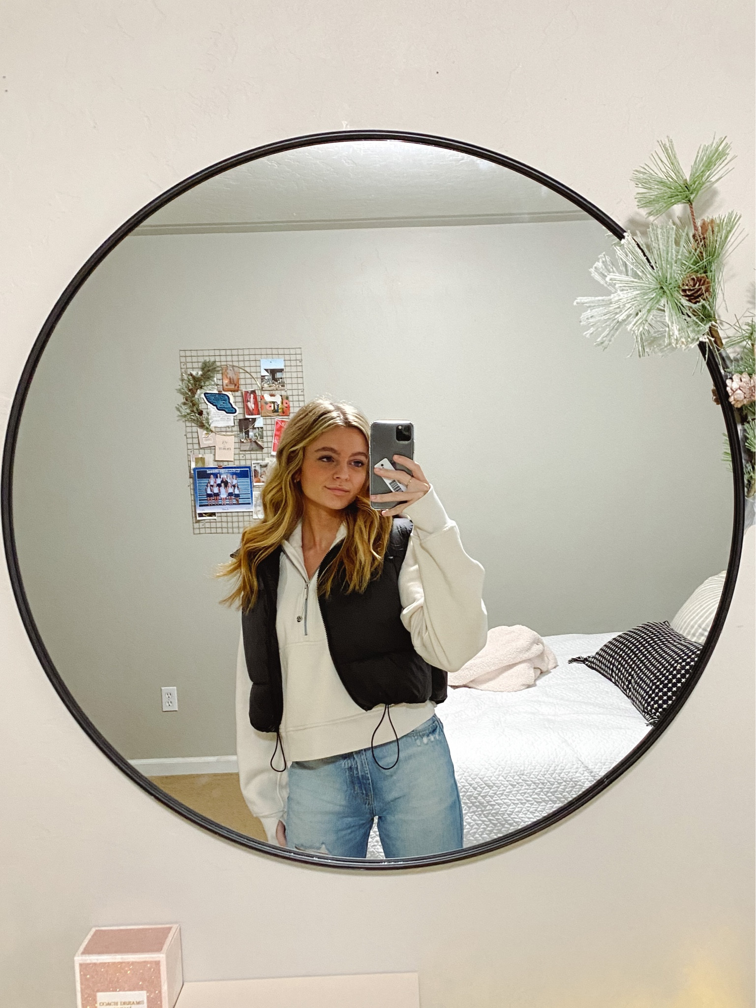 easy winter outfit that stays warm & cozy while also looking cute!! the lululemon scuba has my heart 🤍

#LTKSeasonal #LTKHoliday #LTKfit