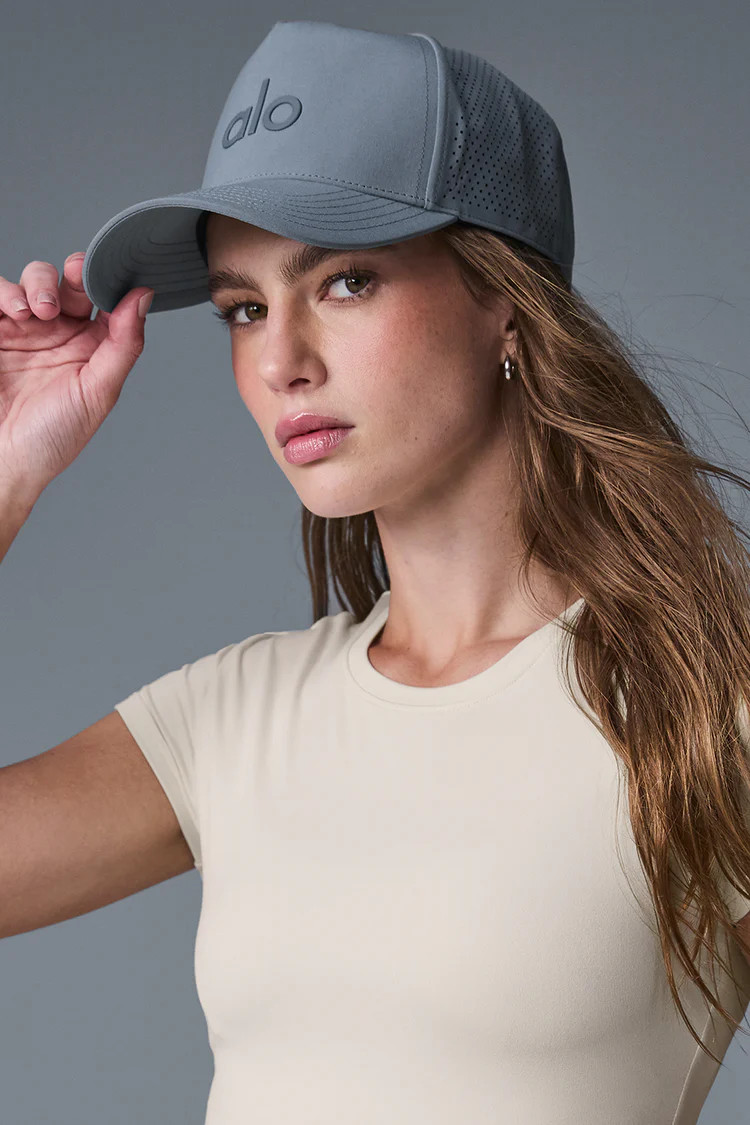 Performance District Trucker Hat - Steel Grey | Alo Yoga (US)