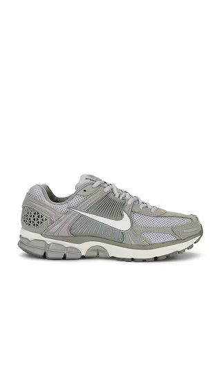 Nike Zoom Vomero 5 in Grey. - size 13 | Revolve Clothing (Global)