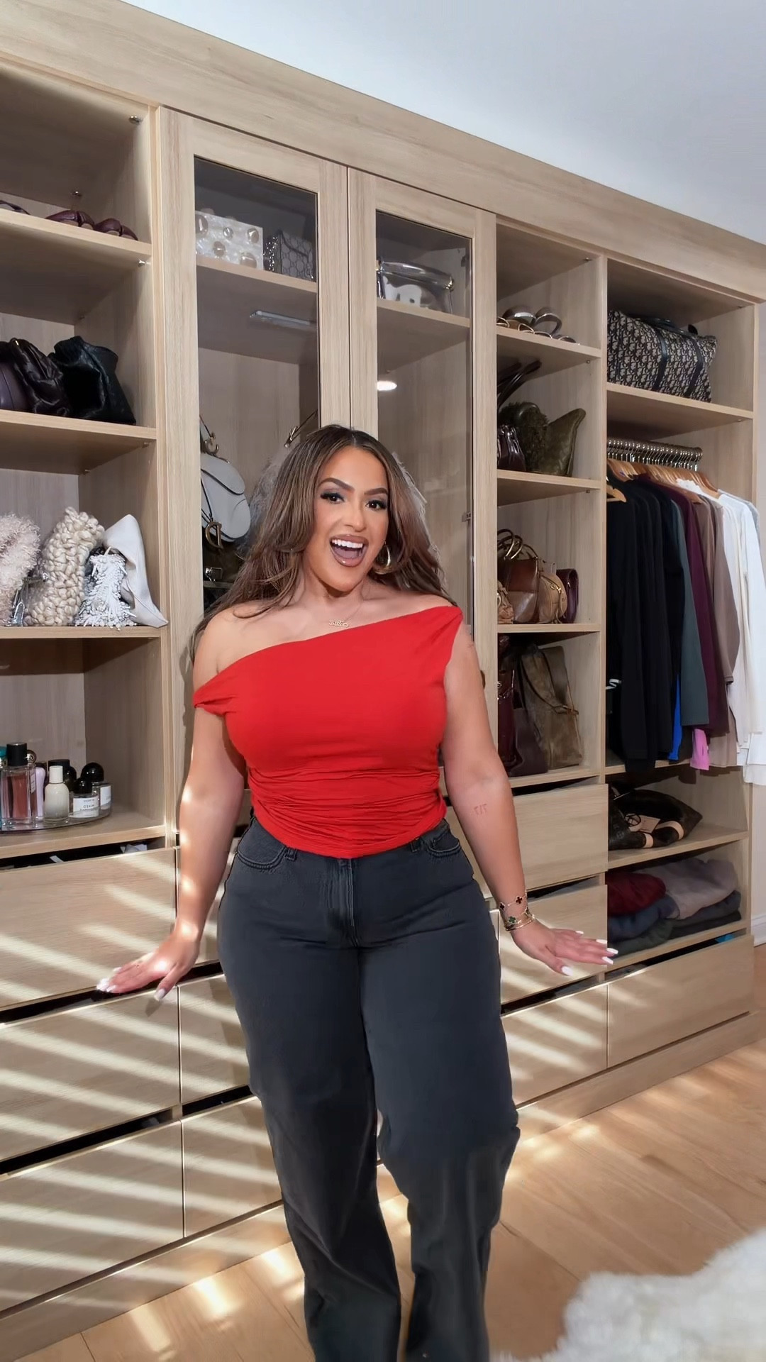 #abercrombiepartner denim season is upon us & I have the perfect @abercrombie jeans to recommend! 25-40% Off All Jeans* 1/29/2026 - 2/2/2026 Vitals: *Offer valid in stores and online 1/29/2026-2/2/2026 in US/CA. Excludes clearance. Online price reflects discount.