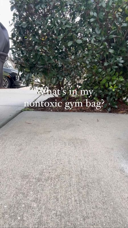 A nontoxic but high-performing gym bag?!? Yep! 🏋️‍♂️ 🏃🏼‍♀️ 

#LTKitbag #LTKfindsunder100 #LTKfitness