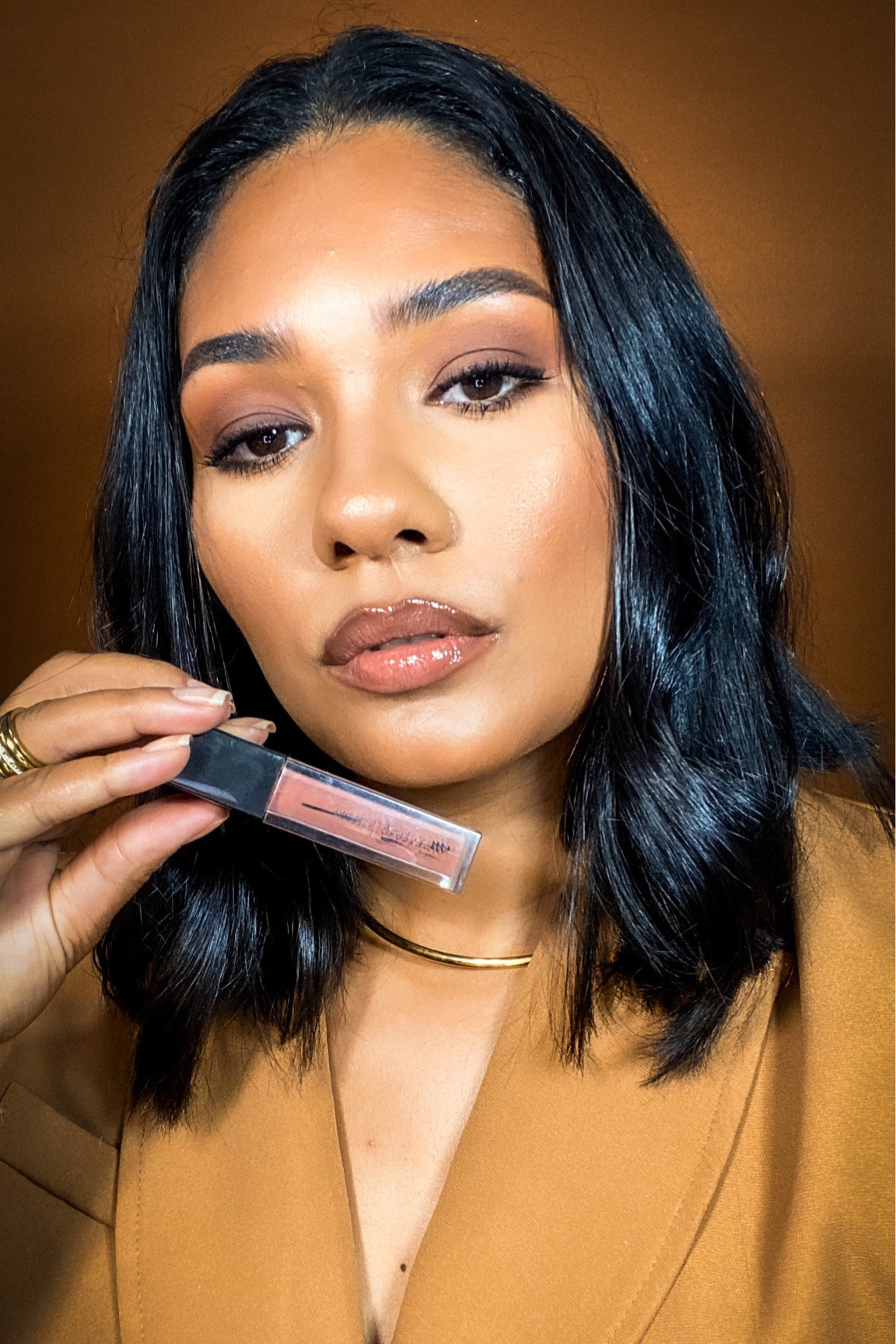AQUELE GLOSS SUPER ACESSÍVEL! 302 da Max Love! Um Nude lindo!🤎

#LTKsalealert #LTKbeauty #LTKbrasil