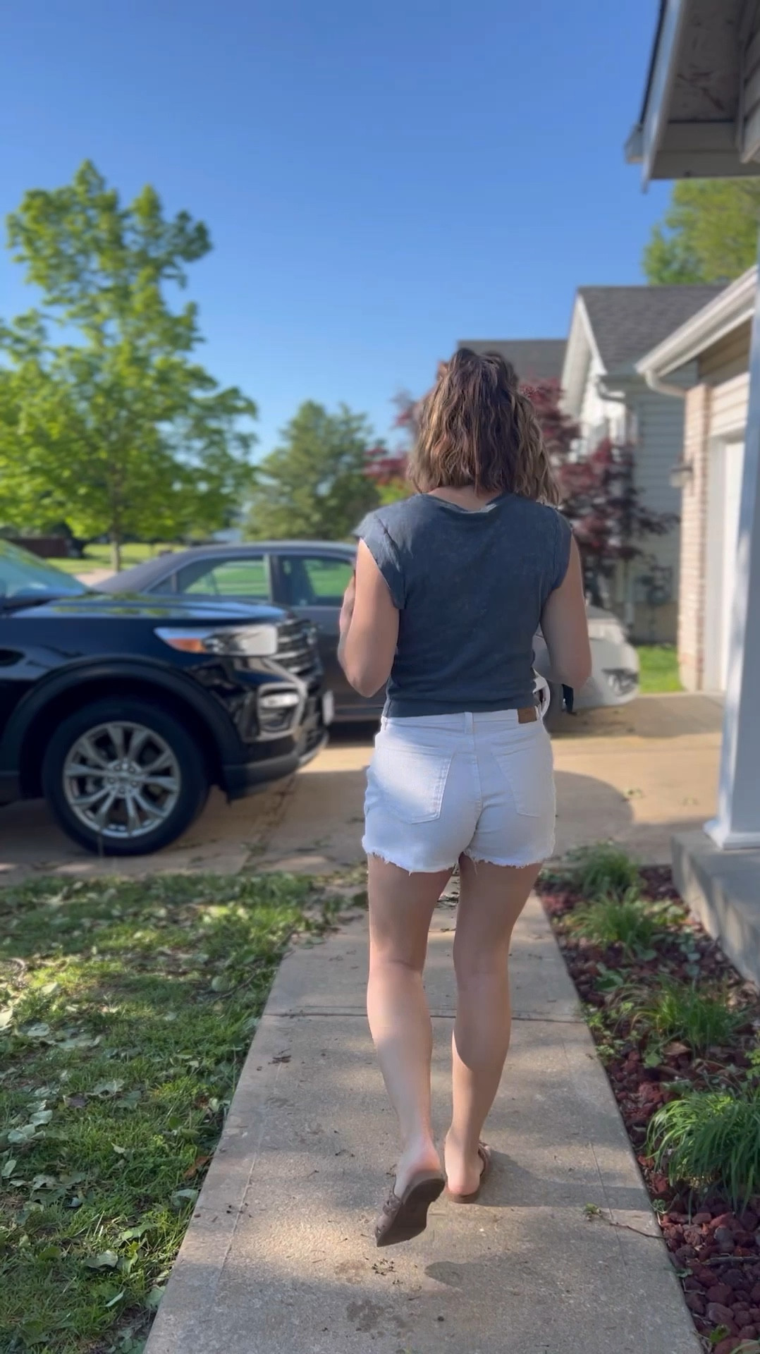 The cutest summer fit! The shorts are the perfect length! 

#LTKfindsunder50 #LTKVideo #LTKfindsunder100