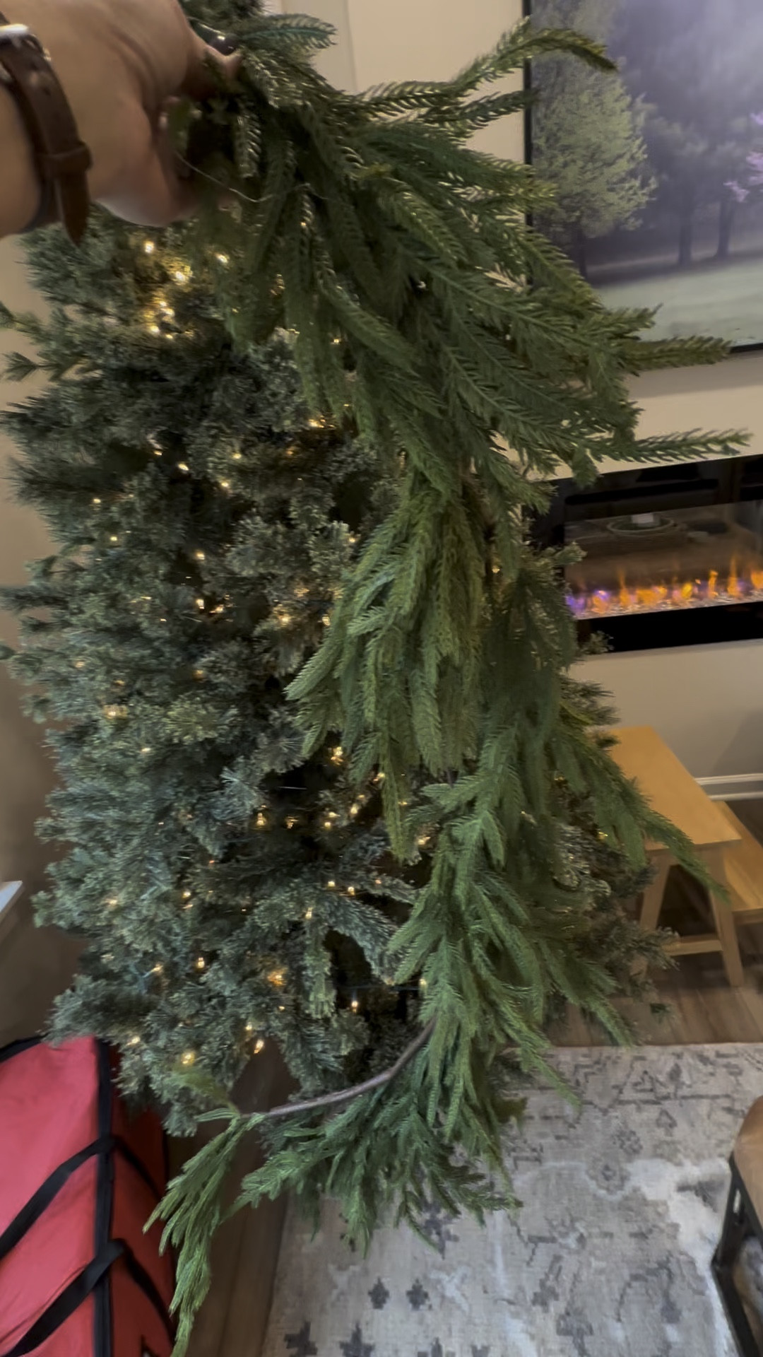 The best garland 

#LTKHome #LTKSeasonal #LTKHoliday