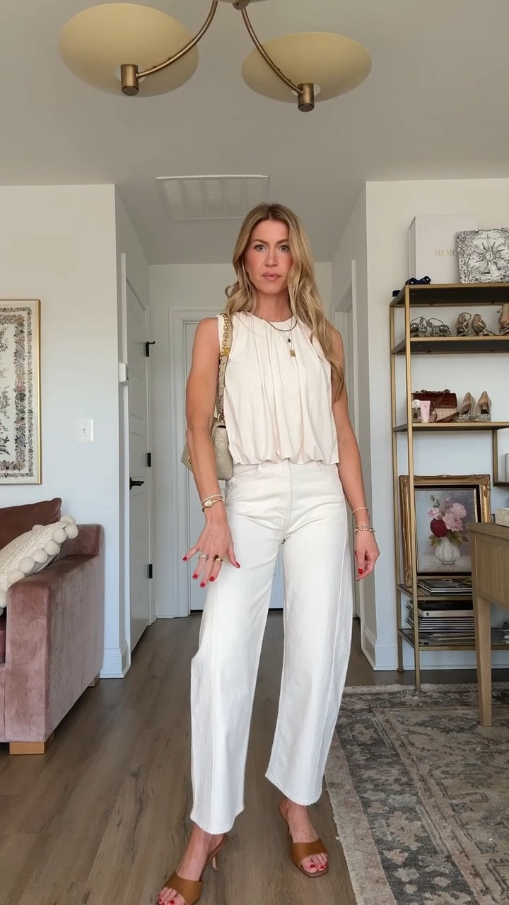 Bubble top + cream denim date night ootd! 
Top: currently on sale! Runs TTS, wearing size small
Bottoms: run TTS, wearing size 25

#LTKootd #LTKgrwm #LTKSeasonal