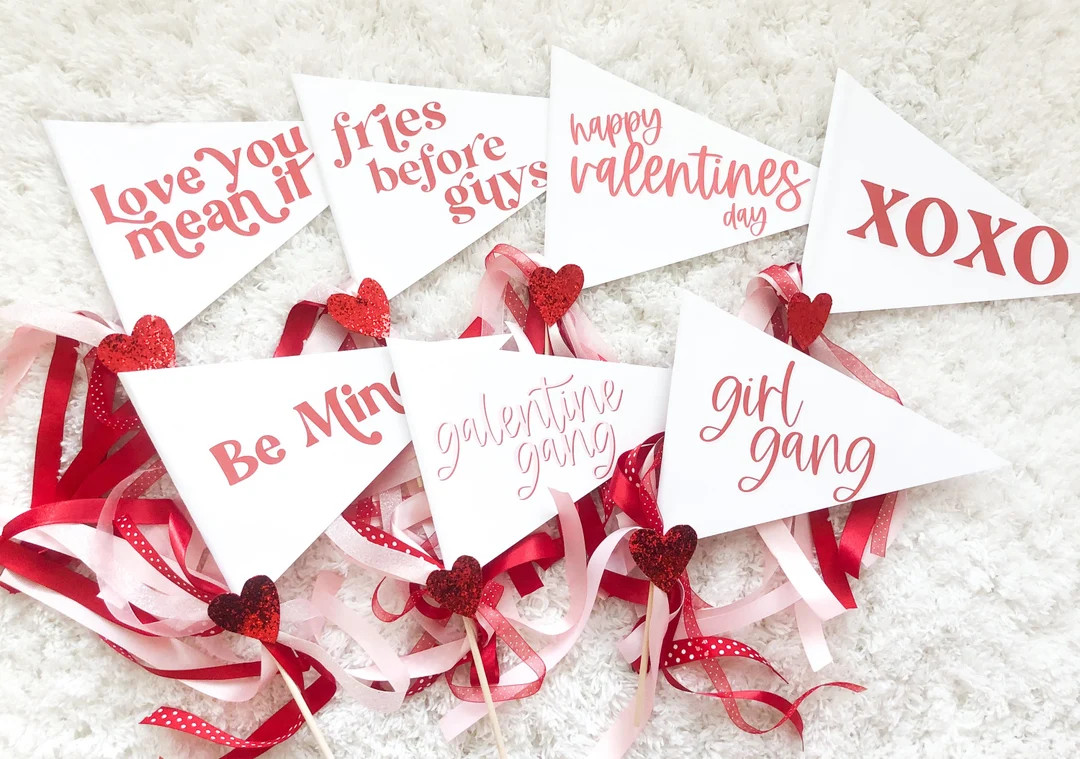 Valentines Day Pennant Flag | Etsy (US)