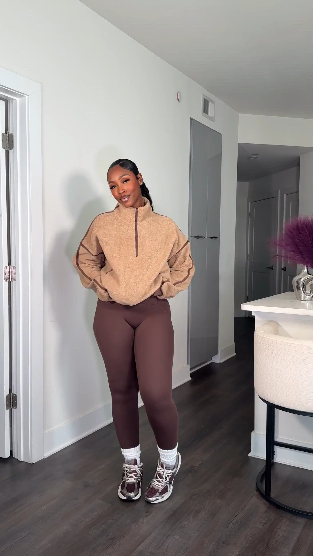 For my girlies who needs a brown or black & white workout/errands outfit 😍

#LTKActive #LTKdayinmylife #LTKfitnessgoals